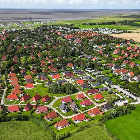 Ferienhaus Philipp Mellumplate 35 *